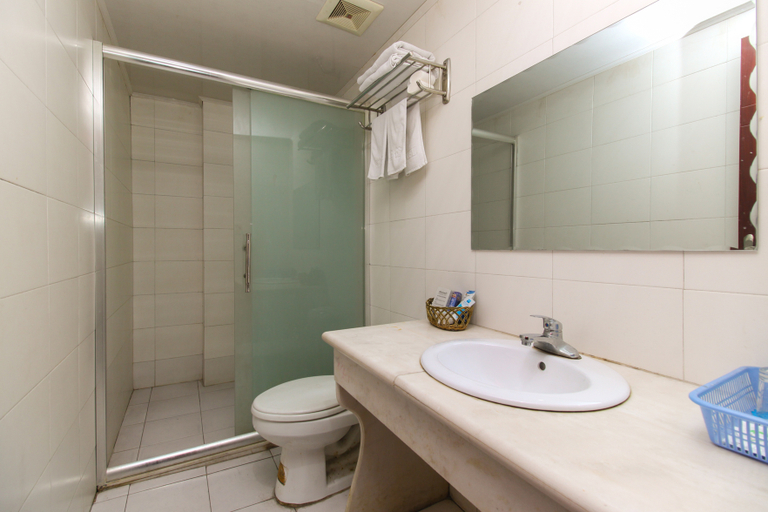 Bathroom 5, Fuhua Business Hotel, Suzhou