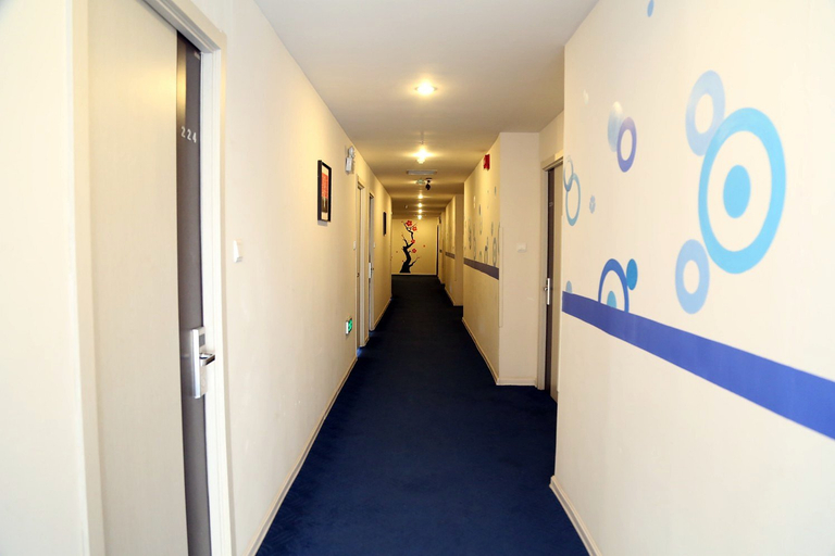 Others 3, Yijia Hotel Zili West Street, Changchun