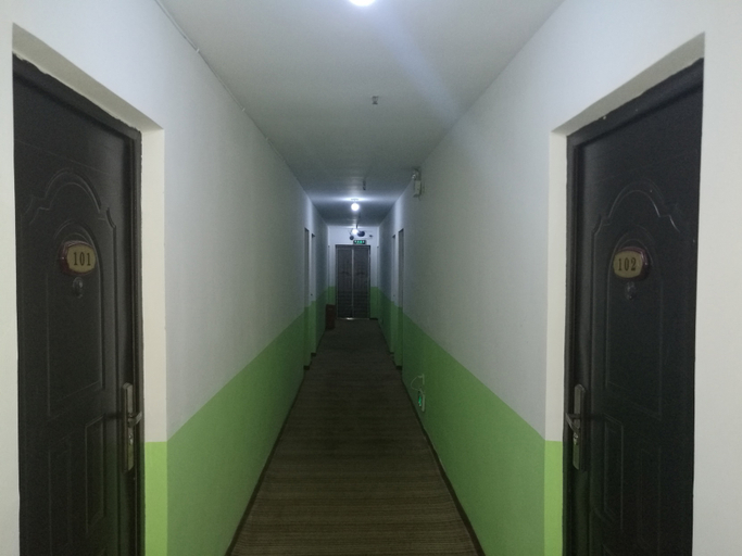 Others 3, Yijiaqin Motel, Shanghai