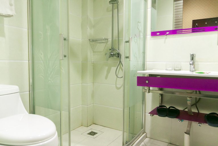 Bathroom 2, yuehaohotel, Jiaxing