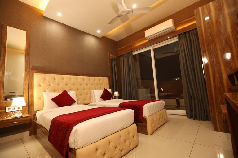 Bedroom 3, Hotel Starex, Gurgaon