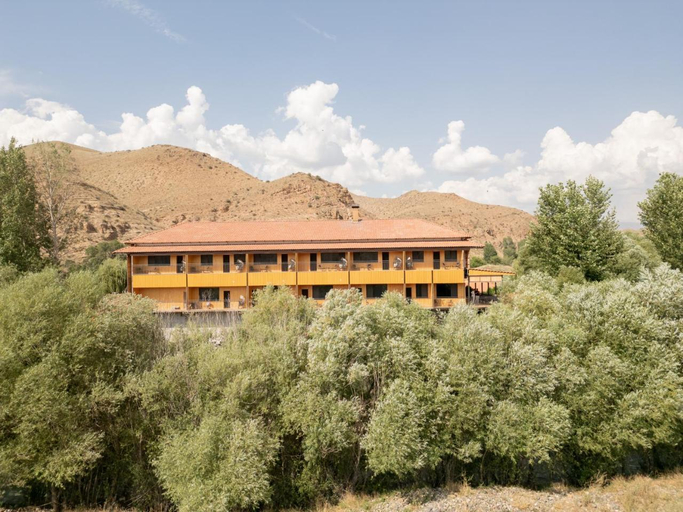 5, Lchak Hotel
