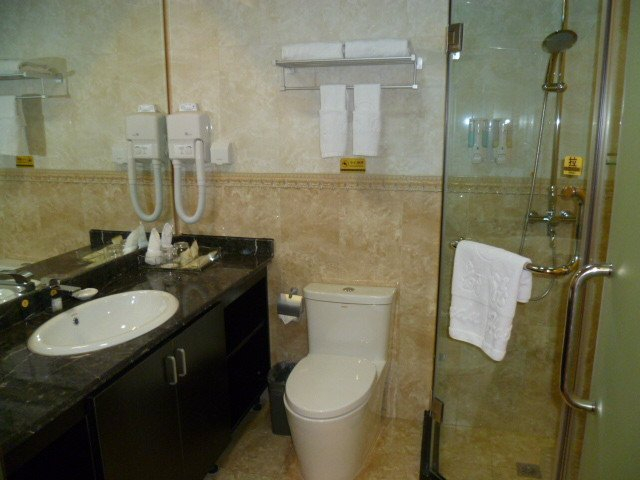 Bathroom, Yidu Hotel(Chengdu Wenjiang University Town Store), Chengdu