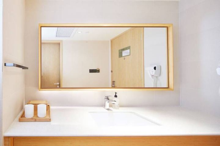 Bathroom, Ji Hotel, Shenzhen