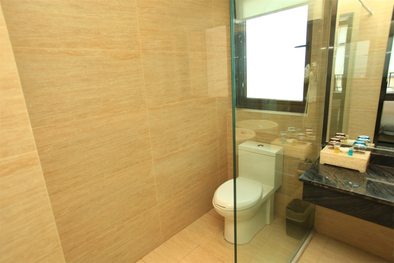 Bathroom 2, Helen Hotel (Ya'an High-Speed Railway Station Branch), Ya'an