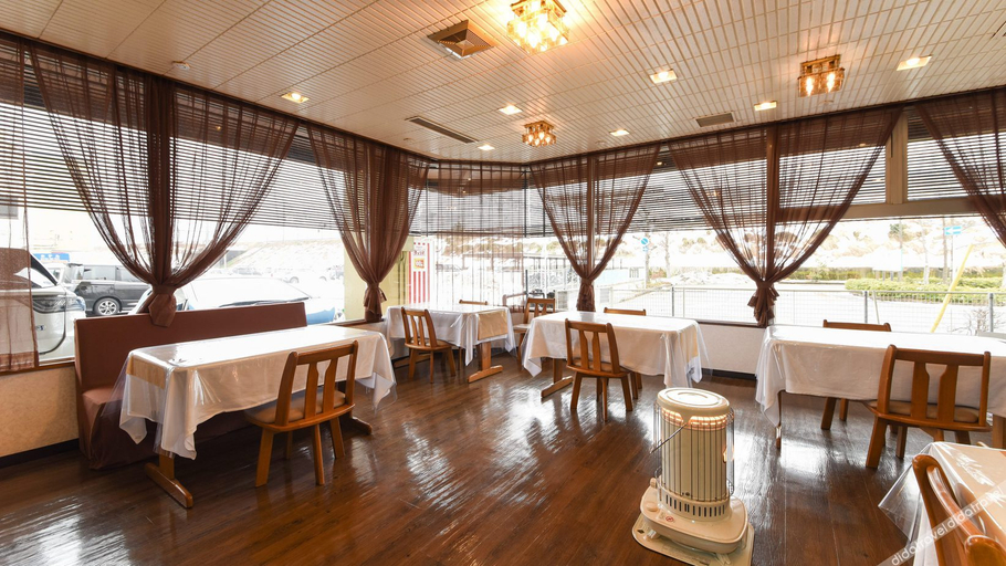 Food & Drinks 4, ホテル可以登, Takashima