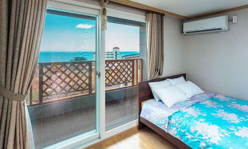 Bedroom 2, Jeju greenheart pension, Jeju