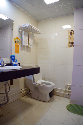 Bathroom 3, Lanzhou east mansion hotel, Lanzhou