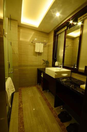 Bathroom 2, Jinjiang Hotel, Huaihua