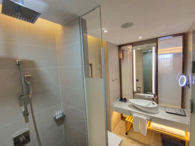 Bathroom, Lavande Hotel (Dazu stone Carving changzhou gucheng), Chongqing