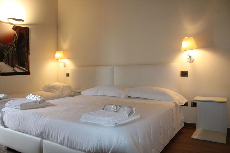 Bedroom 4, Borgo Ospitale, Potenza
