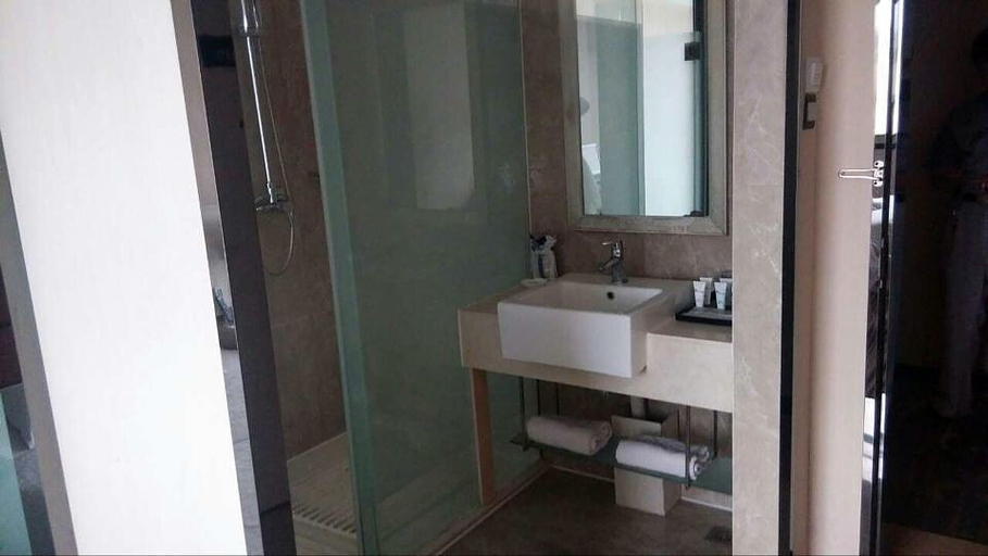 Bathroom, Harmony Fashion Chain Hotel (Xi County), Xinyang