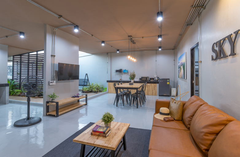 Others 3, Otter House, Mueang Krabi