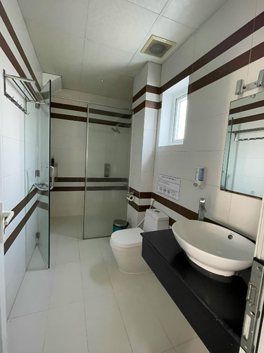 Bathroom 3, Volga Hotel & Apartment at The Coastal Phan Thiet City, Phan Thiết