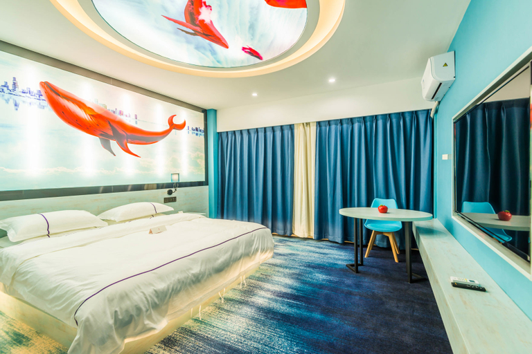 Bedroom 2, Yunzhishang Hotel (Weishan Ancient City Railway Station Store), Dali Bai