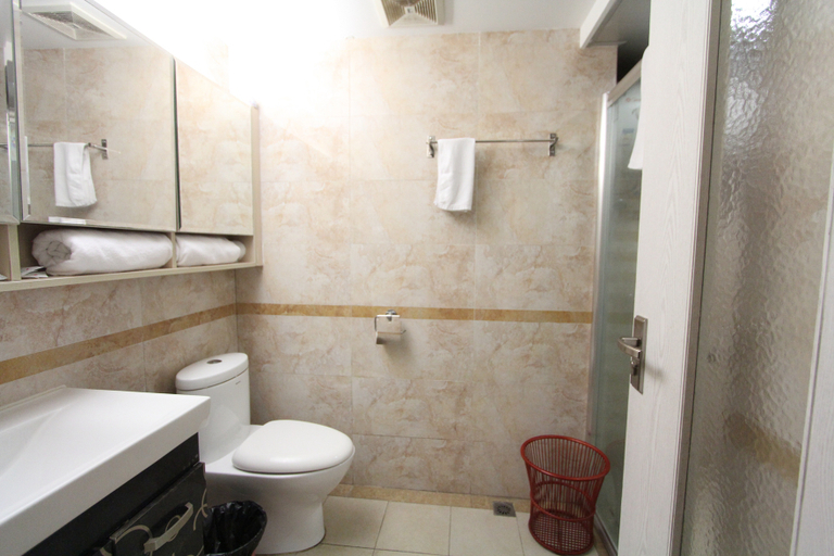 Bathroom 2, Jinqiu Apartment Hotel, Foshan