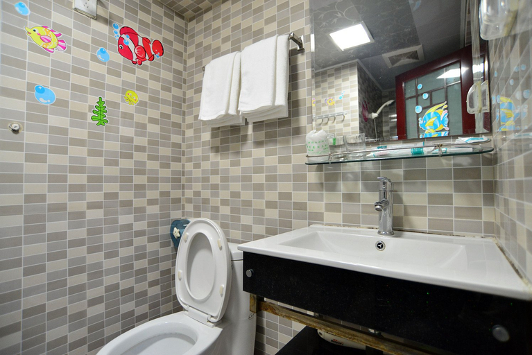 Bathroom 3, Nanning Qingzhou Rental Apartments, Nanning