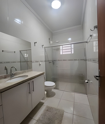 Bathroom 4, CAMPO GRANDE GUEST FLAT HOUSE, Campo Grande
