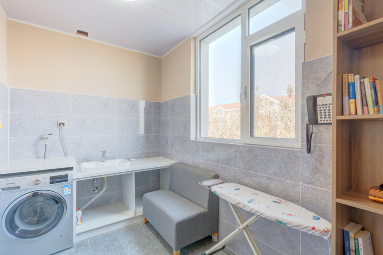 Bathroom 2, Kaiyi Hotel, Linyi
