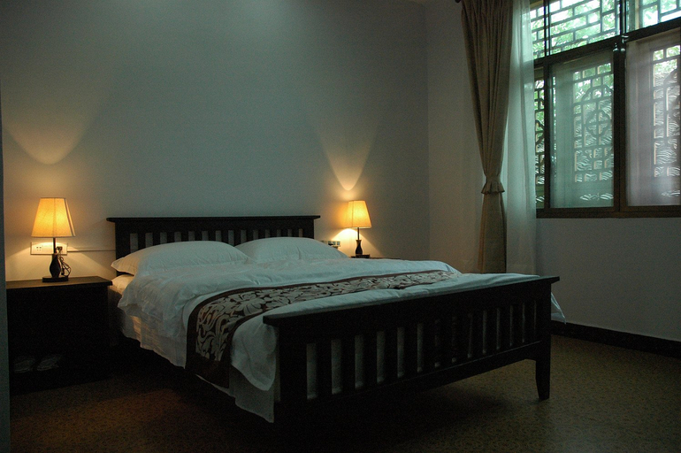 Bedroom 2, BANHEJUHotel, Xiangxi Tujia and Miao