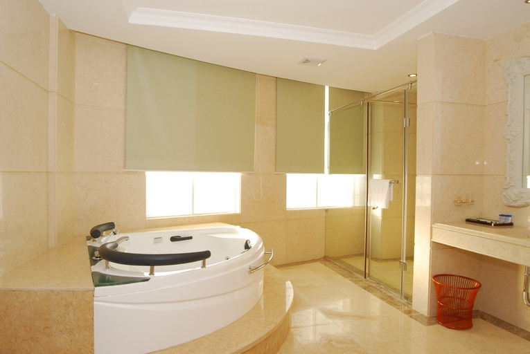 Bathroom, Changjiang International Hotel, Yangjiang