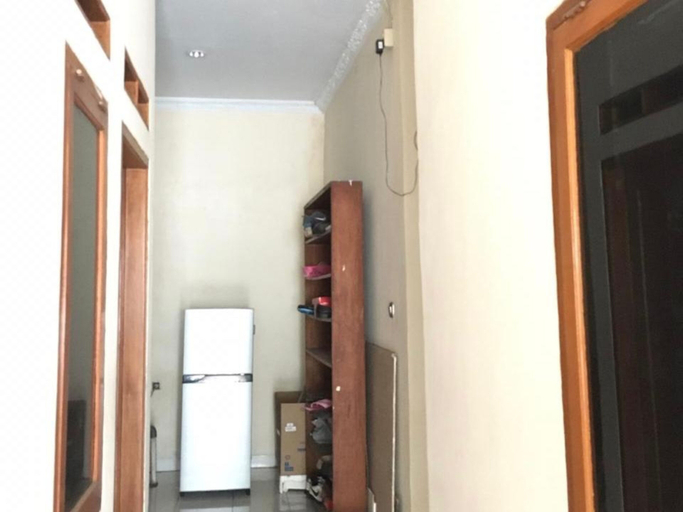 Bathroom 4, Vanila Kost Jatiwarna - Caters to Women, Bekasi