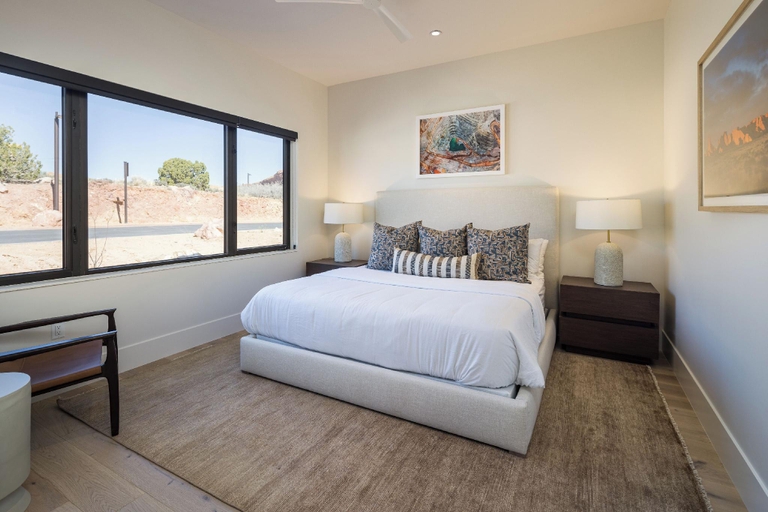 Bedroom 4, LIONSBACK RESORT, Grand