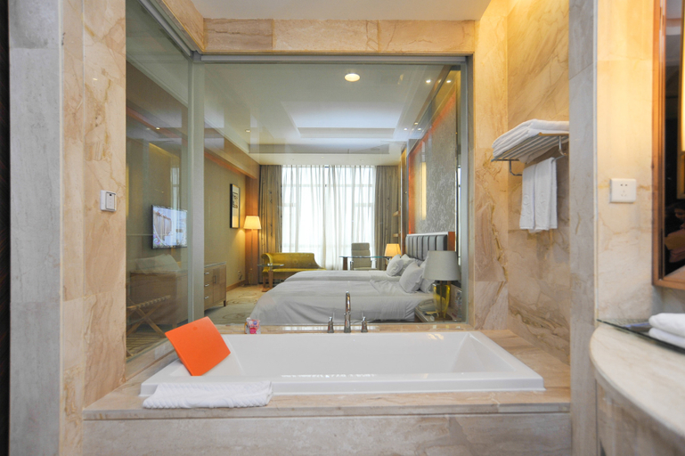 Bedroom, Swan Lake Hotel, Dongguan