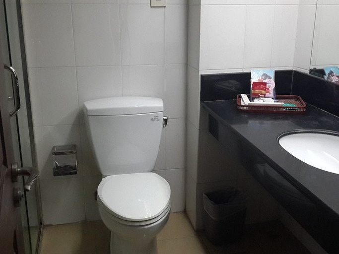 Bathroom 3, 99inn Selected Preferred Hotel (Shanghai Fengjing Ancient Town), Shanghai