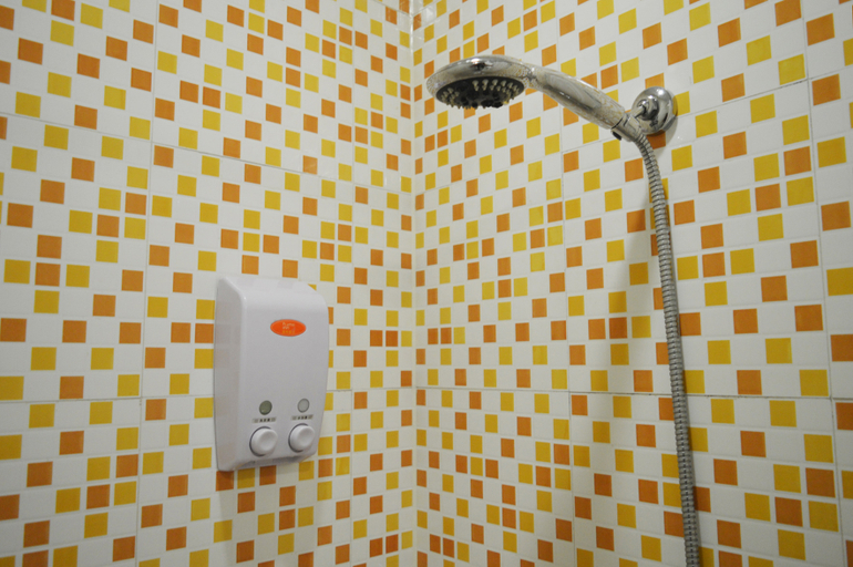 Bathroom 2, Ease Hotel (Pingshan Standard Store), Shijiazhuang