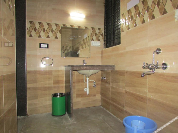 Bathroom 3, SanRit Hotel, South Goa