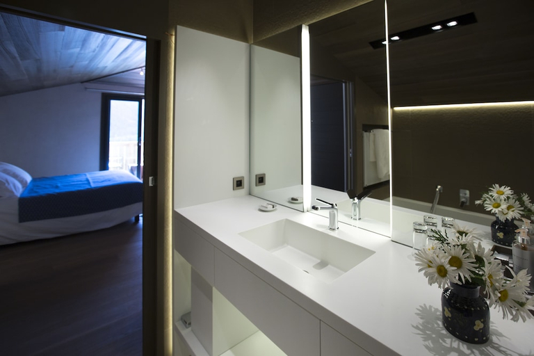 Bathroom 4, Auberge du Bois Prin, Haute-Savoie