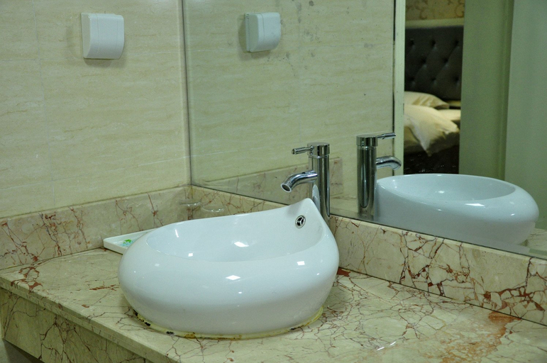 Bathroom 3, Rezen Hotel Zhongshan Road XiaMen, Xiamen
