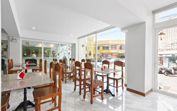 Food & Drinks 4, Royale 8 Ville, Phra Nakhon