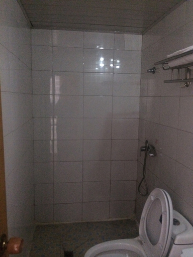 Bathroom, Xiaofeng Hotel, Ningbo