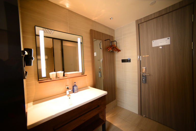 Others 3, HanTing Hotel (Kuytun Youhao Square), Ili Kazakh