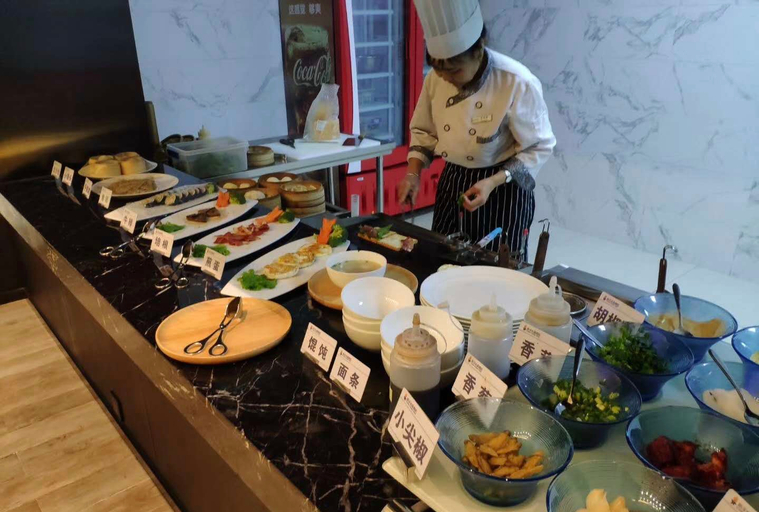 Food & Drinks 5, Crystal Orange Hotel Linyi Beijing Road, Linyi