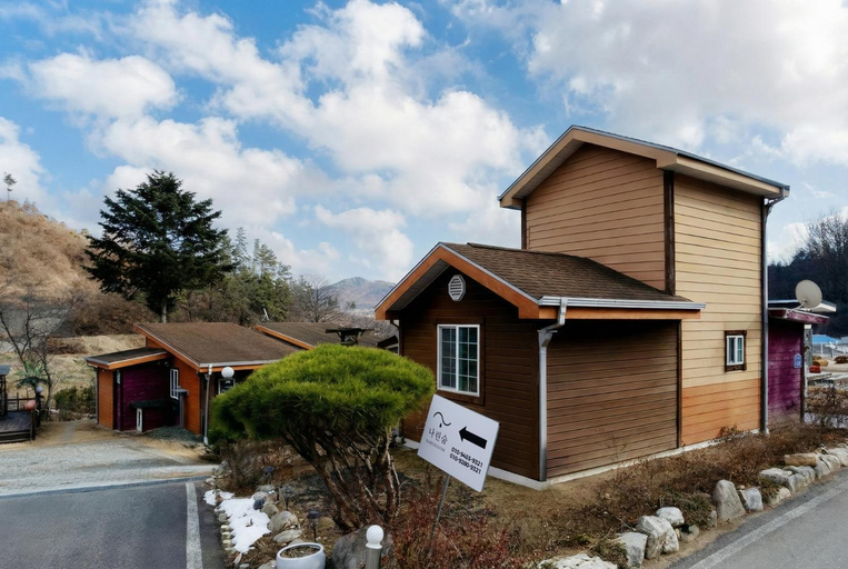 Exterior view 5, Yangpyeong Narinsoom Private Villa, Yangpyeong