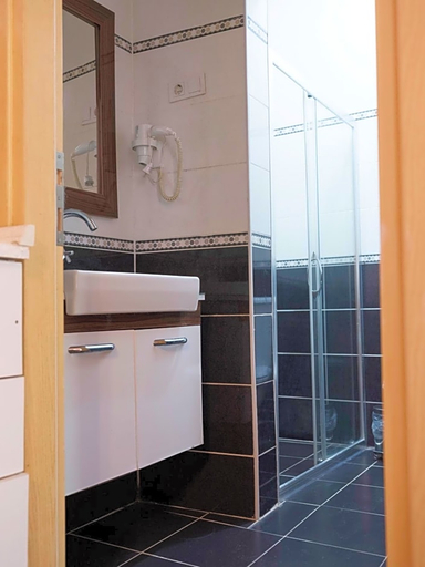 Bathroom 5, The Zanadu İstanbul, Fatih