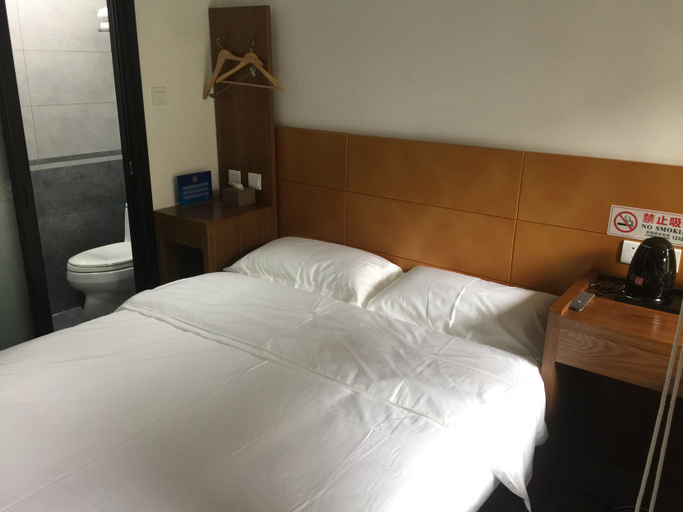 Bedroom 2, Fulujiu Quadrangle, Beijing