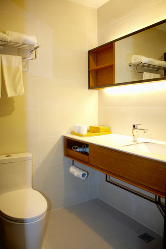 Bathroom 4, Ji Hotel Haining Haichang Nan Road Leather City, Jiaxing