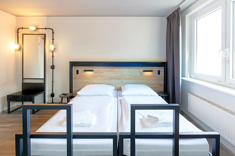 Bedroom 2, Wolfgang's managed by a&o, Salzburg
