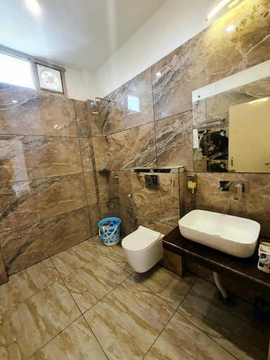 Bathroom 3, The tiger claw resort, ísla de Pascua