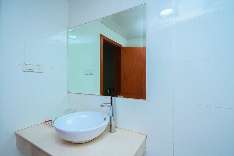 Bathroom 2, Shell Hotel (Jingjiang Taihe Wuyue Plaza Bus Station), Taizhou