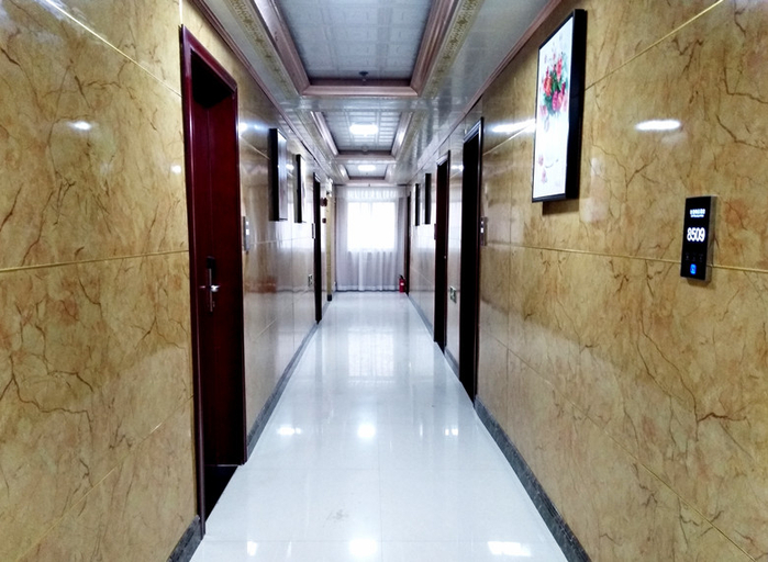 Others 3, Tuwo, Dongguan