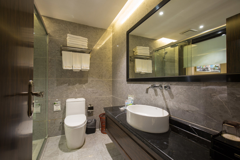 Bathroom 3, ホテル(), Chongqing
