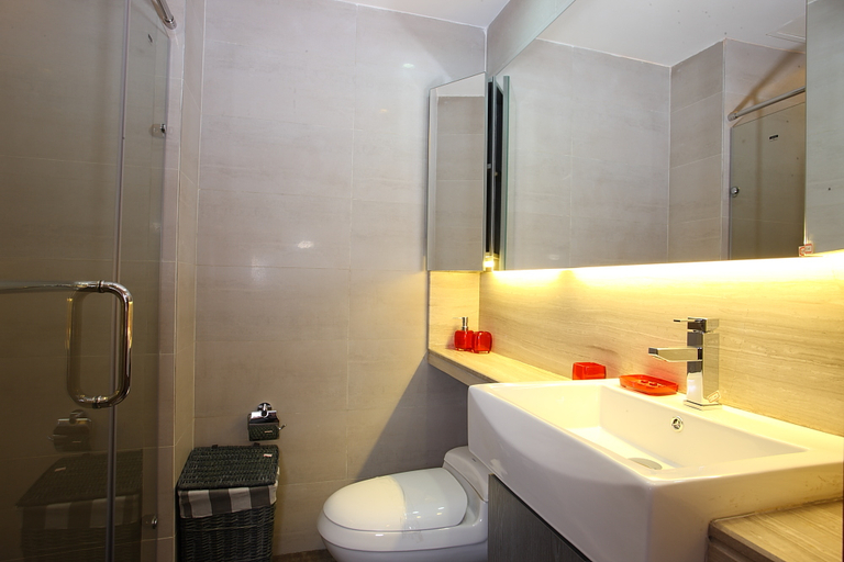 Bathroom 2, Yinsha · Guangzhou C Service Apartment, Guangzhou