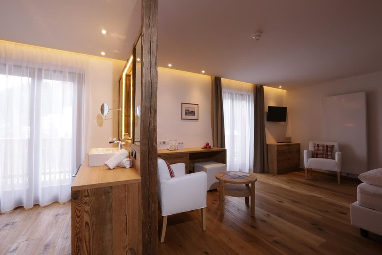 Bedroom, スポートホテル フローラルピナ, Bolzano