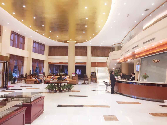 Food & Drinks, Qian Dao Hu Hotel, Qiannan Buyei and Miao