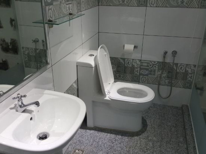 Bathroom 3, Apple Hotel Penang, Pulau Penang